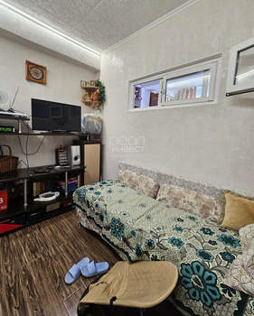 2-к квартира, вторичка, 45м2, 1/9 этаж