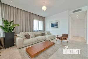 3-к квартира, вторичка, 94м2, 19/27 этаж