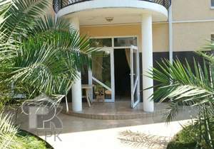 4-к квартира, вторичка, 132м2, 1/4 этаж