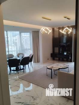 3-к квартира, вторичка, 111м2, 11/17 этаж