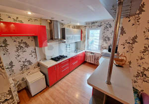 3-к квартира, вторичка, 76м2, 6/9 этаж