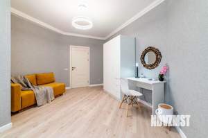 2-к квартира, вторичка, 71м2, 13/20 этаж
