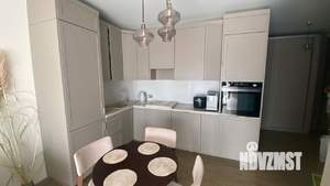2-к квартира, вторичка, 80м2, 3/3 этаж