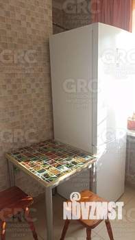 2-к квартира, вторичка, 42м2, 4/4 этаж