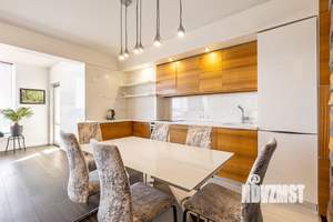 3-к квартира, вторичка, 130м2, 17/23 этаж