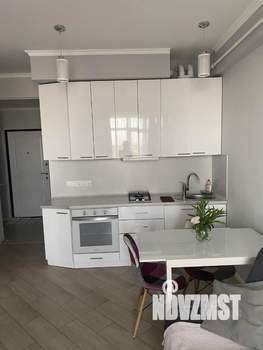 Студия квартира, вторичка, 35м2, 1/4 этаж