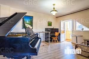 3-к квартира, вторичка, 105м2, 3/3 этаж