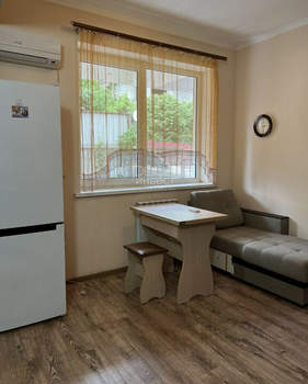 1-к квартира, вторичка, 35м2, 1/4 этаж