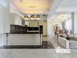 2-к квартира, вторичка, 130м2, 9/13 этаж