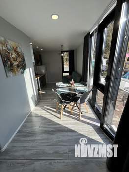 Студия квартира, вторичка, 64м2, 1/3 этаж