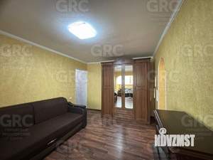 2-к квартира, вторичка, 50м2, 1/4 этаж