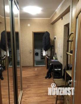 2-к квартира, вторичка, 62м2, 1/7 этаж