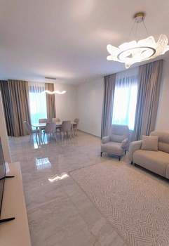 3-к квартира, вторичка, 100м2, 4/5 этаж