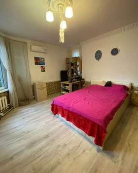 4-к квартира, вторичка, 101м2, 1/4 этаж