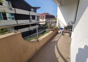 2-к квартира, вторичка, 64м2, 1/12 этаж