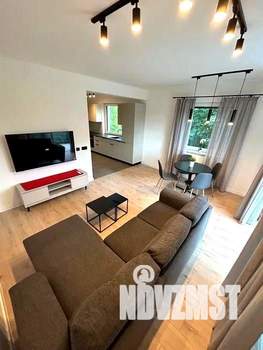 2-к квартира, вторичка, 54м2, 1/10 этаж