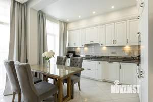 4-к квартира, вторичка, 144м2, 9/16 этаж