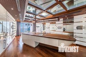 3-к квартира, вторичка, 260м2, 18/26 этаж