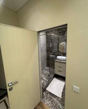 Студия квартира, вторичка, 40м2, 1/3 этаж