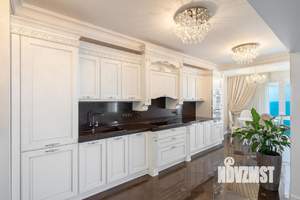 2-к квартира, вторичка, 120м2, 21/25 этаж