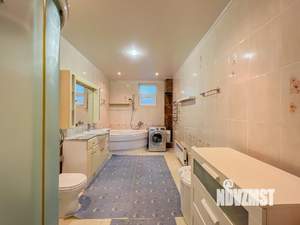 3-к квартира, вторичка, 120м2, 1/5 этаж