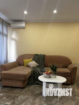 Студия квартира, вторичка, 32м2, 1/4 этаж