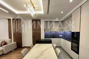 3-к квартира, вторичка, 120м2, 19/27 этаж