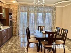 3-к квартира, вторичка, 125м2, 1/5 этаж