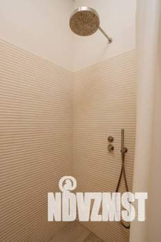 Студия квартира, вторичка, 49м2, 1/7 этаж