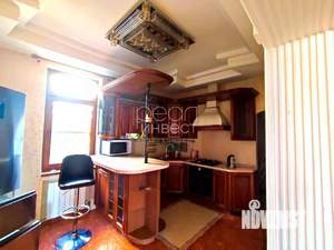 4-к квартира, вторичка, 186м2, 2/4 этаж