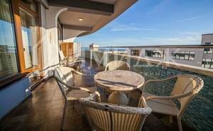 3-к квартира, вторичка, 230м2, 9/9 этаж