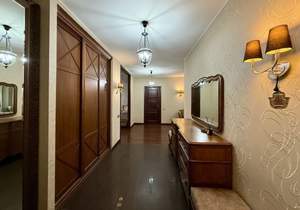 3-к квартира, вторичка, 100м2, 10/25 этаж