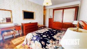 3-к квартира, вторичка, 165м2, 3/3 этаж