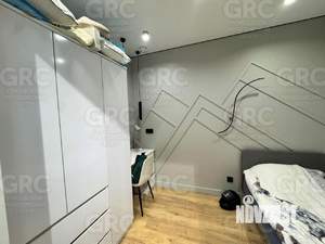 2-к квартира, вторичка, 40м2, 2/18 этаж