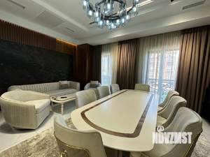 3-к квартира, вторичка, 130м2, 10/17 этаж