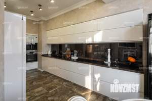 4-к квартира, вторичка, 165м2, 10/16 этаж