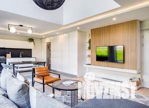 2-к квартира, вторичка, 65м2, 1/4 этаж