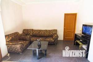 2-к квартира, вторичка, 66м2, 1/5 этаж