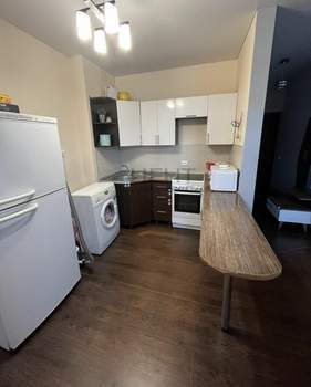 1-к квартира, вторичка, 42м2, 4/5 этаж