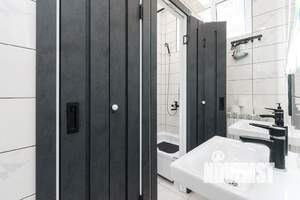 3-к квартира, вторичка, 140м2, 2/3 этаж