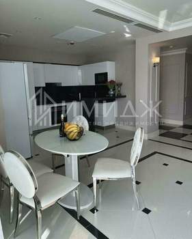 3-к квартира, вторичка, 110м2, 15/26 этаж