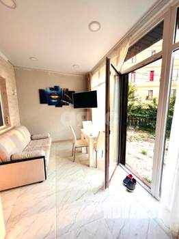 2-к квартира, вторичка, 50м2, 1/4 этаж