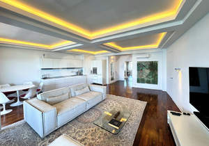 3-к квартира, вторичка, 164м2, 8/9 этаж