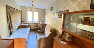 2-к квартира, вторичка, 47м2, 1/4 этаж