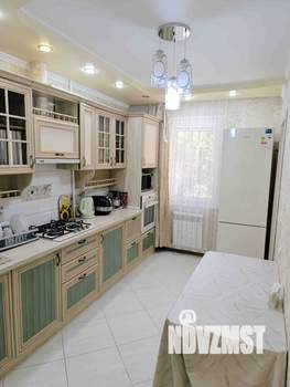2-к квартира, вторичка, 63м2, 3/10 этаж