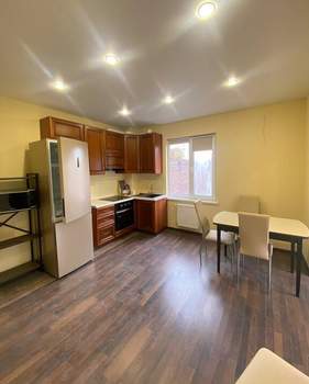 4-к квартира, вторичка, 130м2, 3/4 этаж