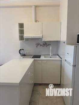 Студия квартира, вторичка, 32м2, 1/19 этаж