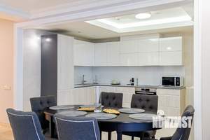 4-к квартира, вторичка, 208м2, 24/27 этаж