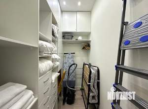 Студия квартира, вторичка, 52м2, 5/30 этаж