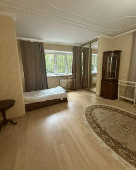 3-к квартира, вторичка, 112м2, 1/5 этаж